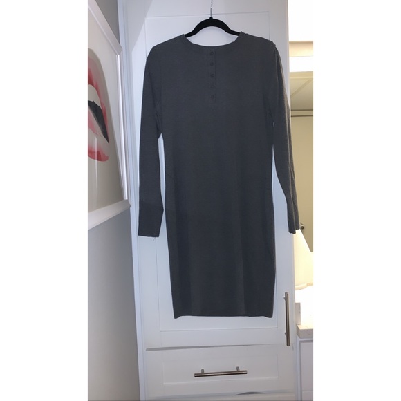 NWT grey long sleeve Henley style - Picture 2 of 3